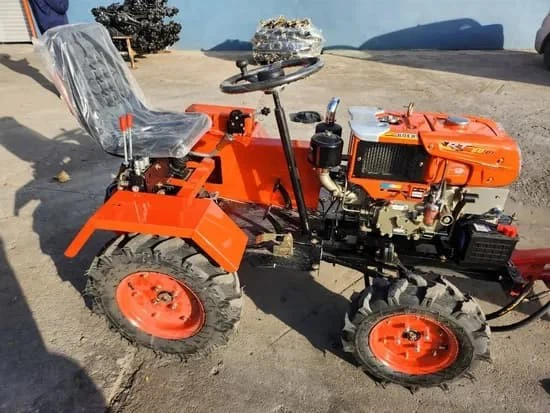 4x4 Mini Agricultural Tractor For Farm And Garden