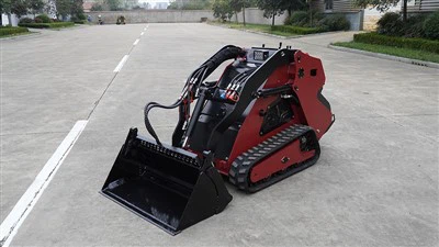 Chargeuse compacte JS525Y